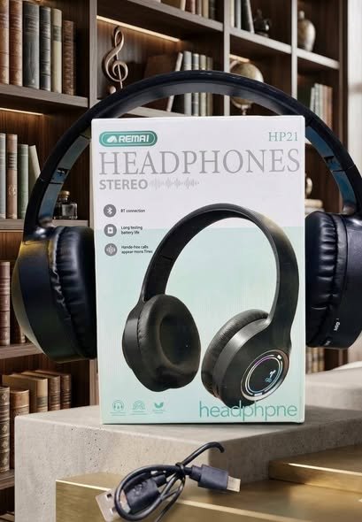 XLAURI HP69 Wireless Bluetooth Headphone image 2